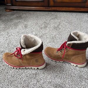 Timberland Tan and Red Lace-Up Sherpa-Lined Boots
